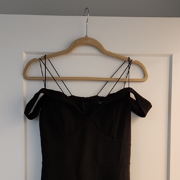 Lulu's Classic Black Midi Dress - Picture 2 of 8